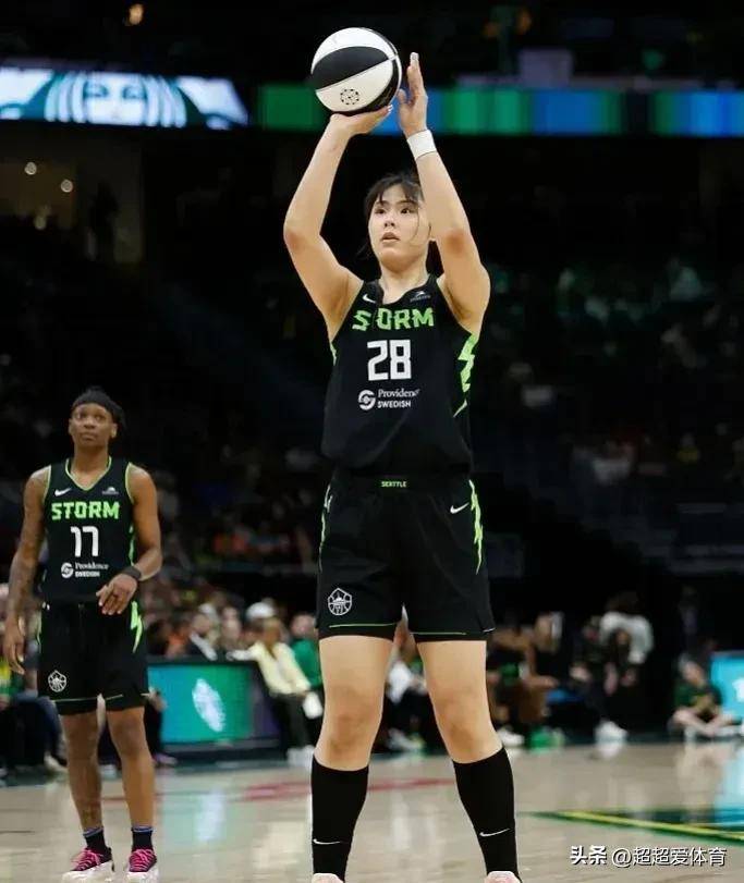 关于历史性时刻：WNBA历史上首位中国台北裔球员加盟女武神的信息