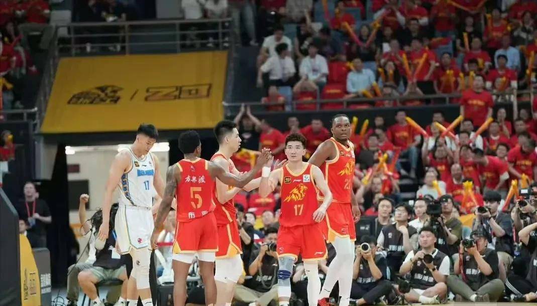 米兰体育-关于孙铭徽21分广厦胜浙江林庭谦32分天津胜四川的信息