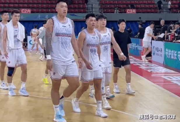 米兰体育-关于山东男篮备战对抗福建队，全队精神抖擞的信息