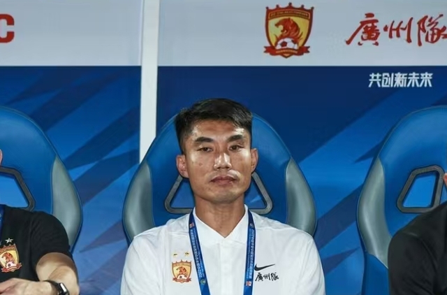 米兰体育-郑智挂帅东亚杯：从亚洲足球先生到国足临时主帅，将交
