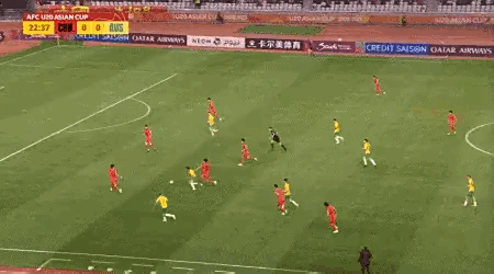 关于唯一亮点？韩国名将赞19岁蒯纪闻：他是国足美好的信息